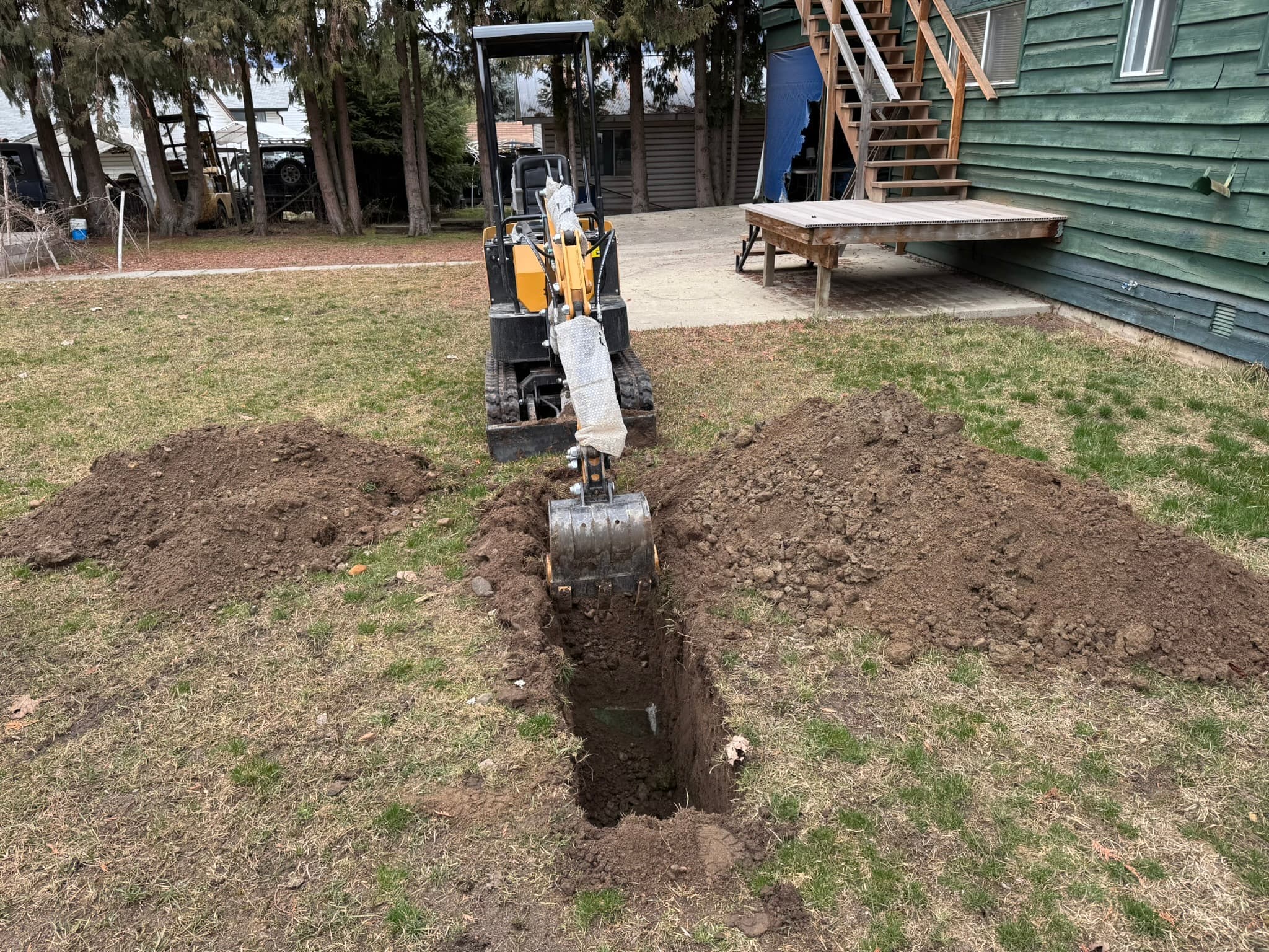 Septic installation excavation and trench layout